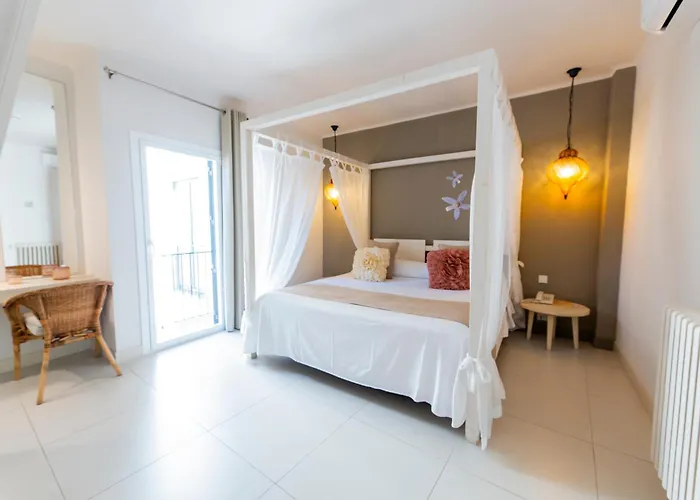 Tarongeta - Adults OnlyHostal